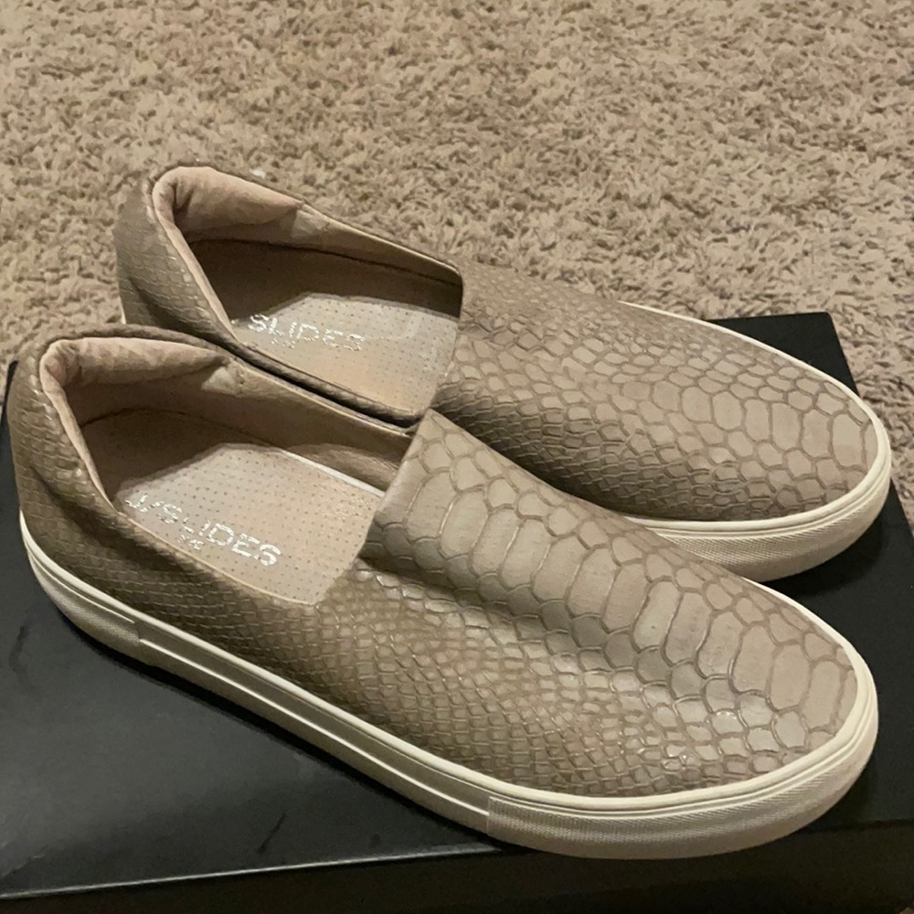 J Slides slip on shoes size 7